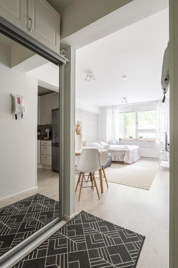 "Pieni Verka" - Homelike 1Br Apartment Next To Restaurants Tampere Buitenkant foto
